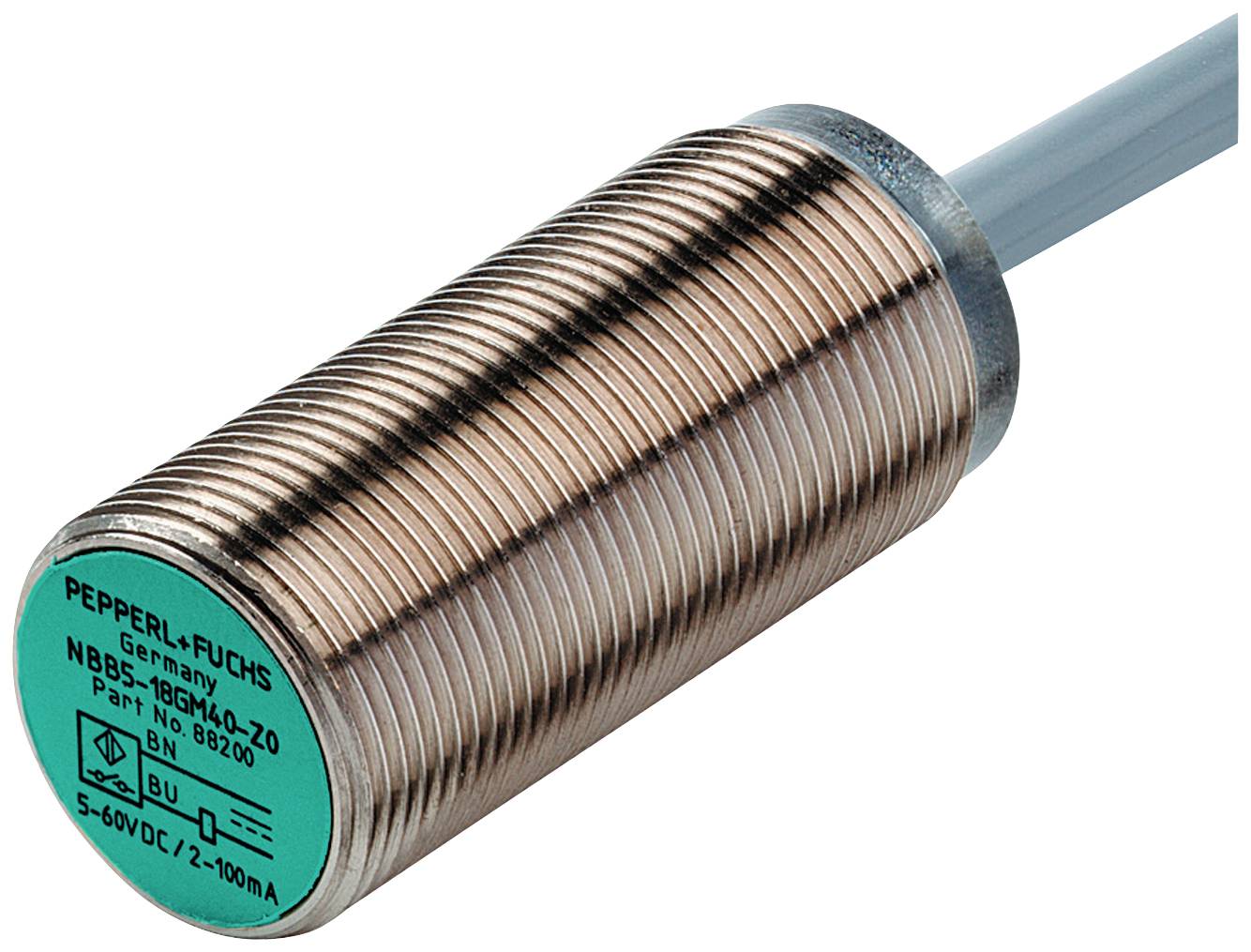 Zylinderförmiger Näherungssensor aus Metall mit Kabel. Aufschrift zeigt Herstellername und technische Spezifikationen.