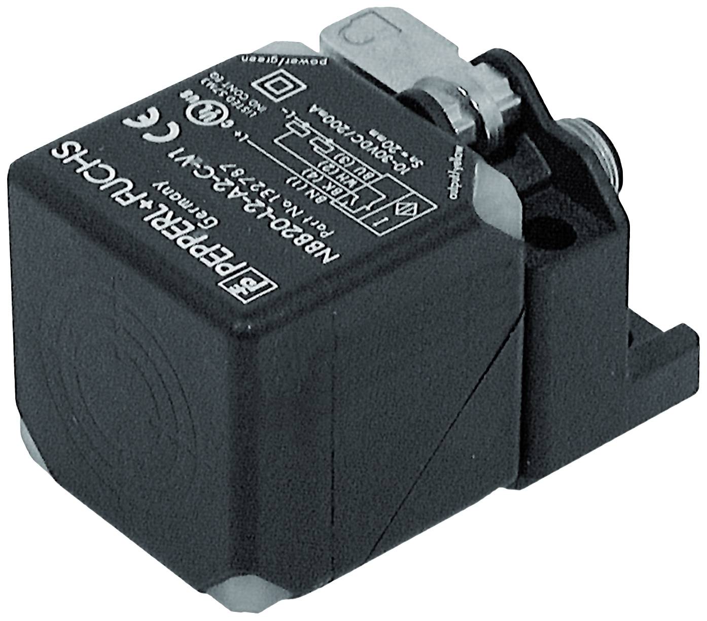'Pepperl+Fuchs'-Eckige Sensor, schwarz mit silbernen Anschlüssen und weißen Beschriftungen, Modell 'NBN8-18GM50-E2'.