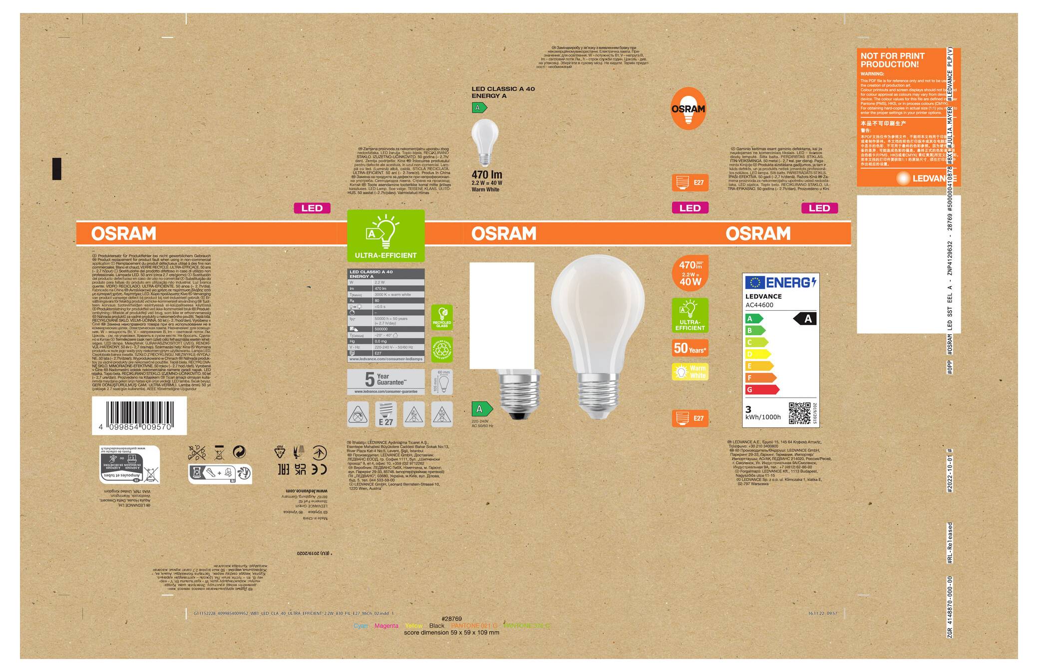 OSRAM LED-Glühbirnenverpackung mit Produktbild, Energieeffizienzlabel, Wattage- und Hellighkeitssymbolen, Barcode und technischen Informationen.