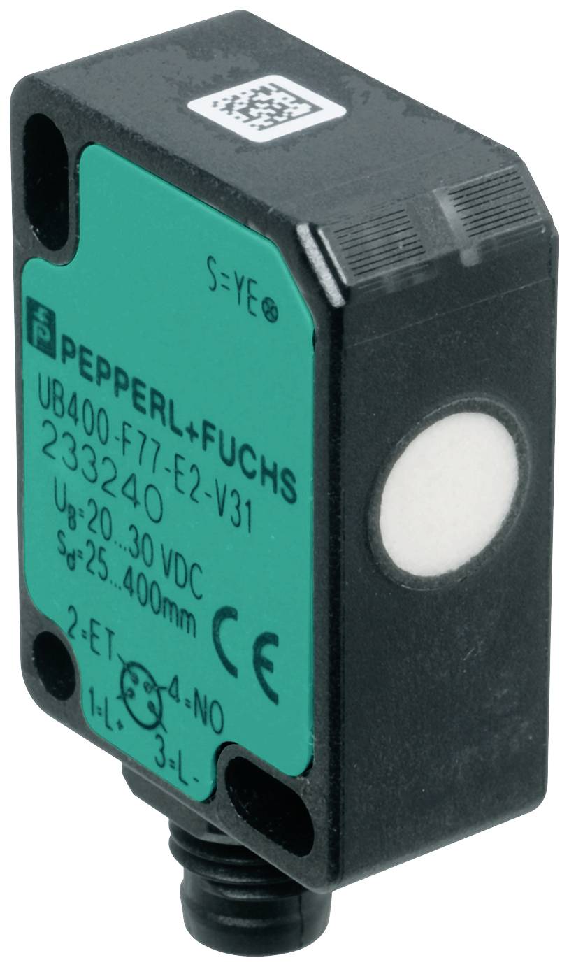 Ein rechteckiger Sensor von PEPPERL+FUCHS, Modell UB400-F77-E2-V31. Schwarzes Gehäuse mit grünem Etikett und technischen Spezifikationen.