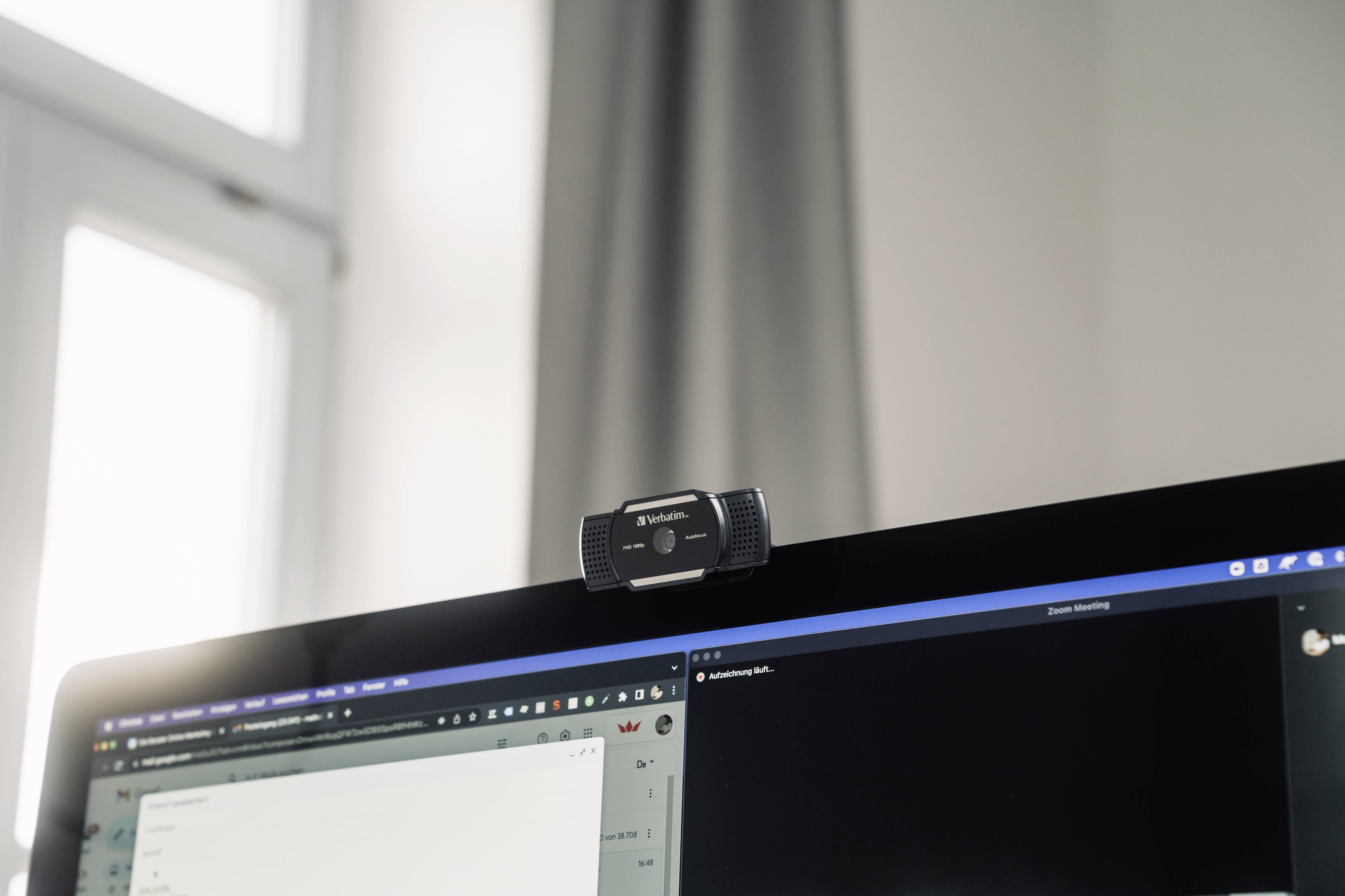 Verbatim AWC-01 Full HD-Webcam 2560 x 1440 Pixel, 1920 x 1080 Pixel Klemm-Halterung, Standfuß