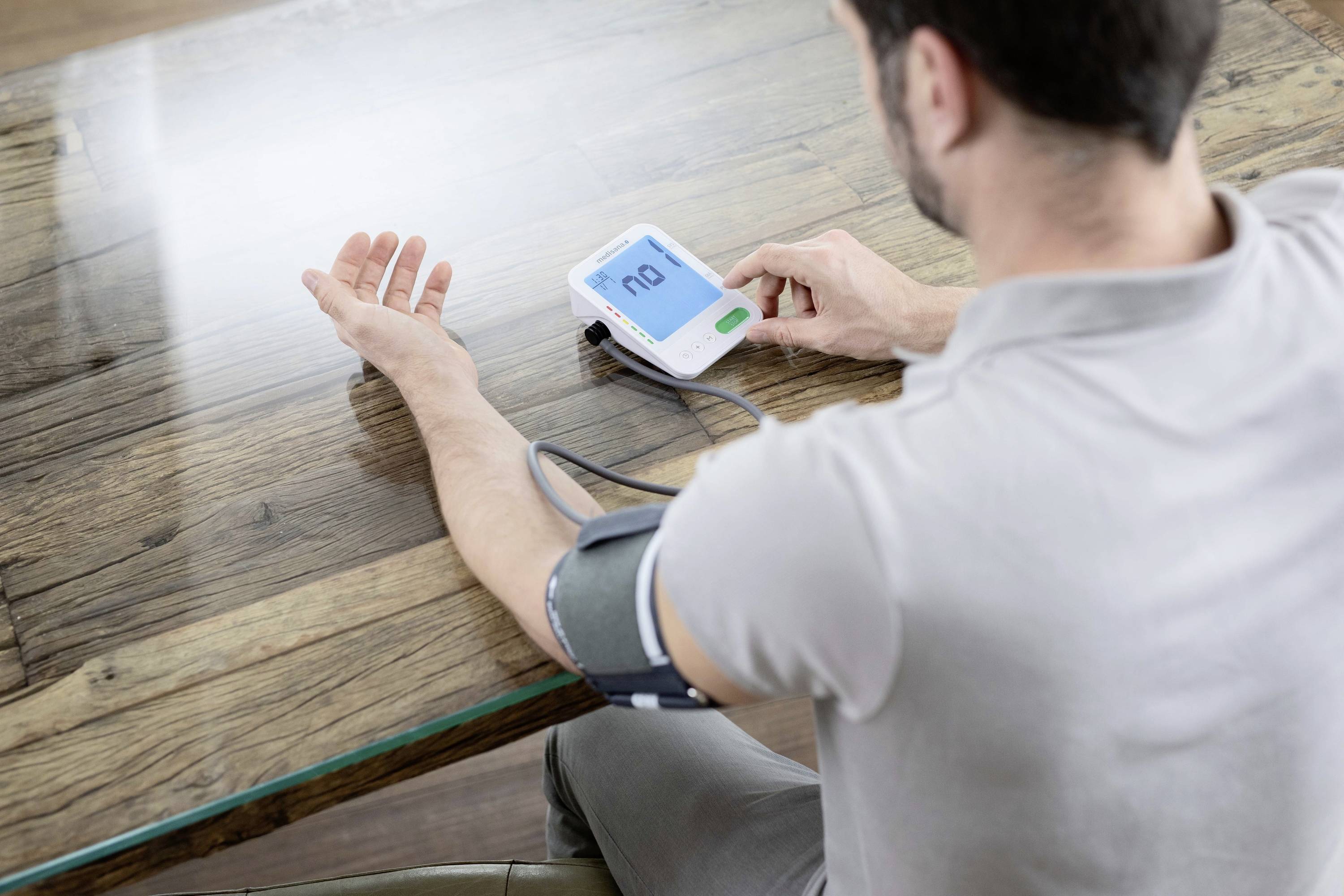 Medisana BU 584 Connect Oberarm Blutdruckmessgerät 51584