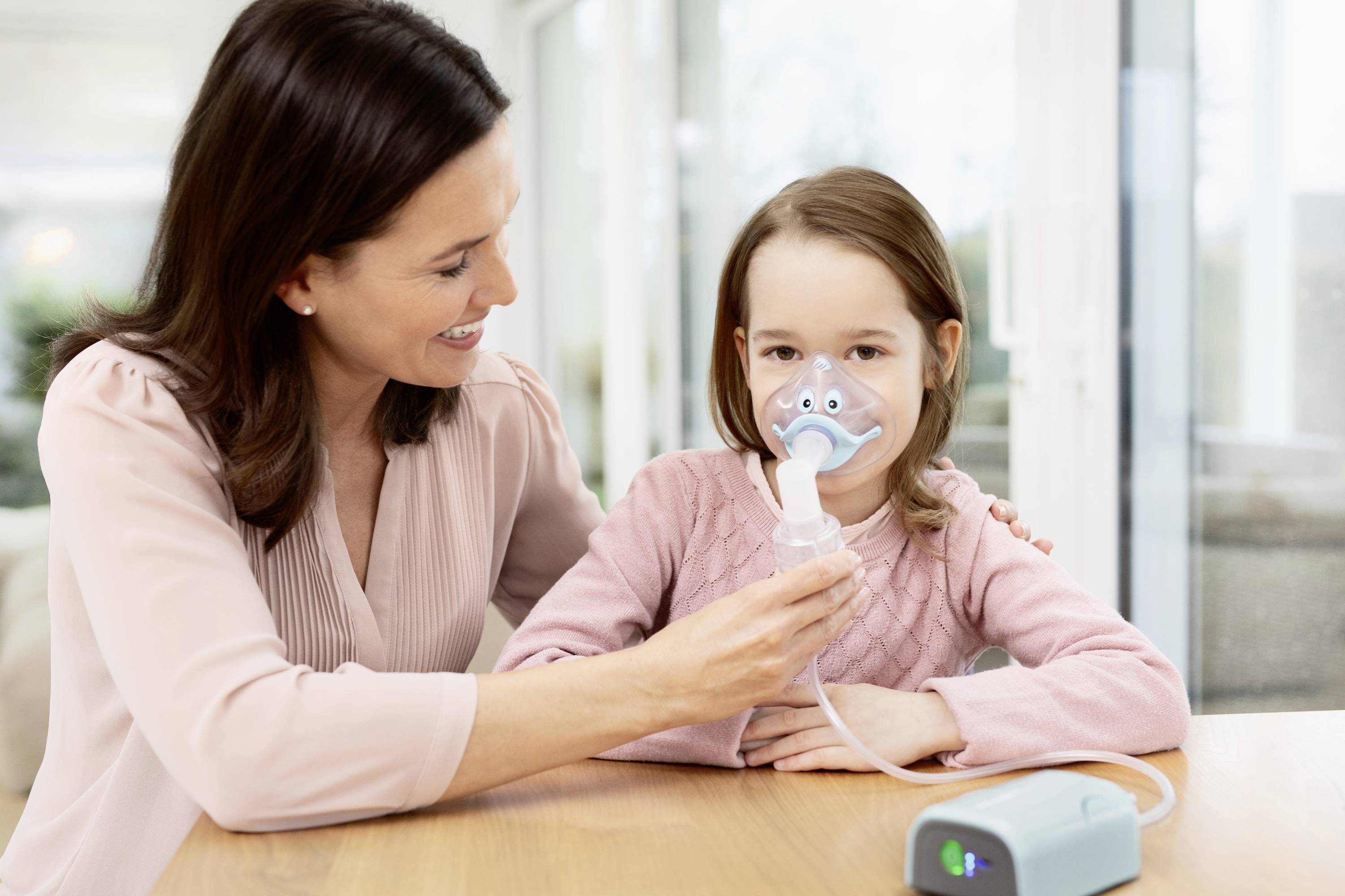 Medisana IN 165 Inhalator mit Nasenstück, mit Inhalationsmaske, mit Mundstück