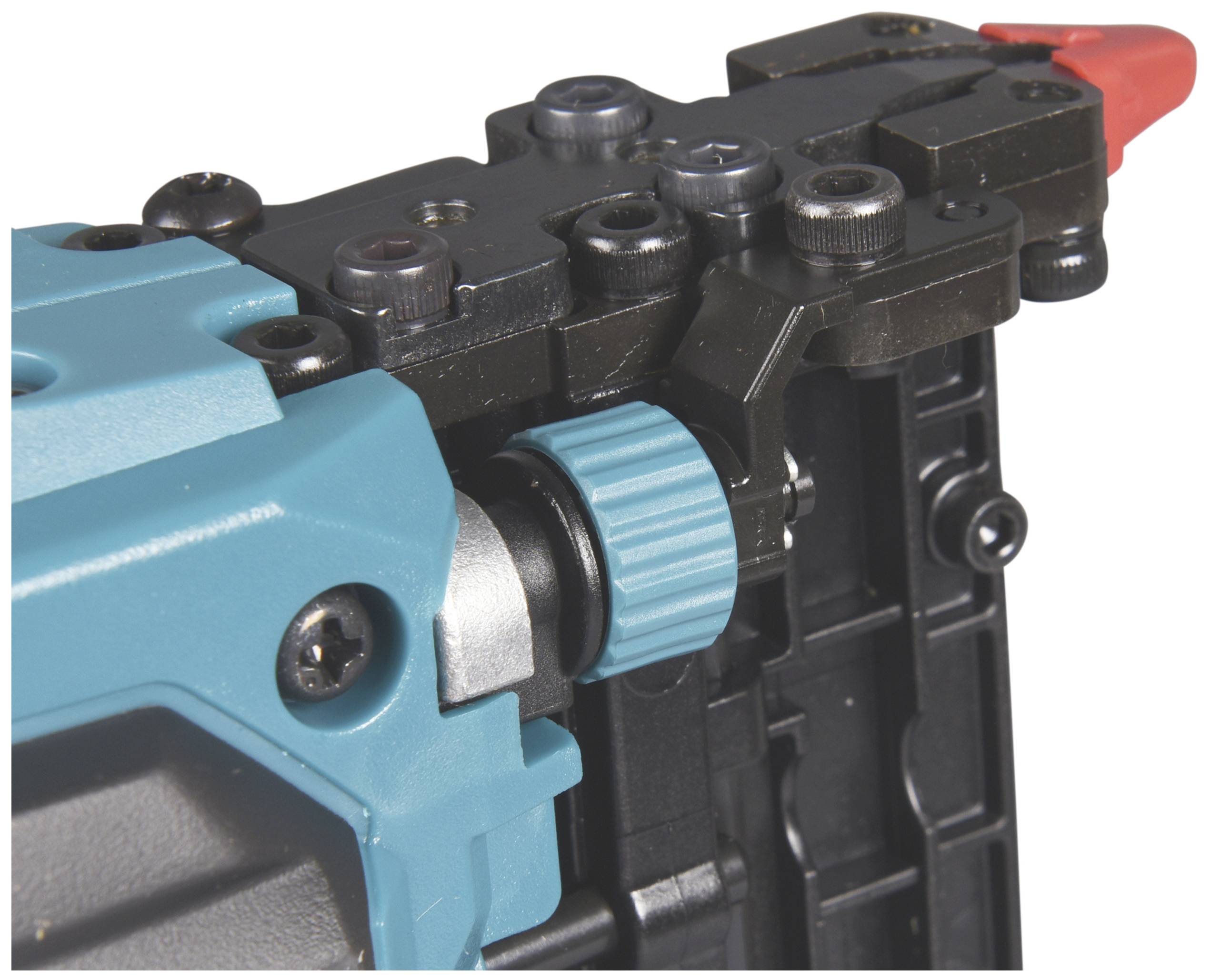 Nahaufnahme eines elektrischen Werkzeugs mit blauem Gehäuse und schwarzen Komponenten, zeigt einen Einstellknopf und einige Schrauben.