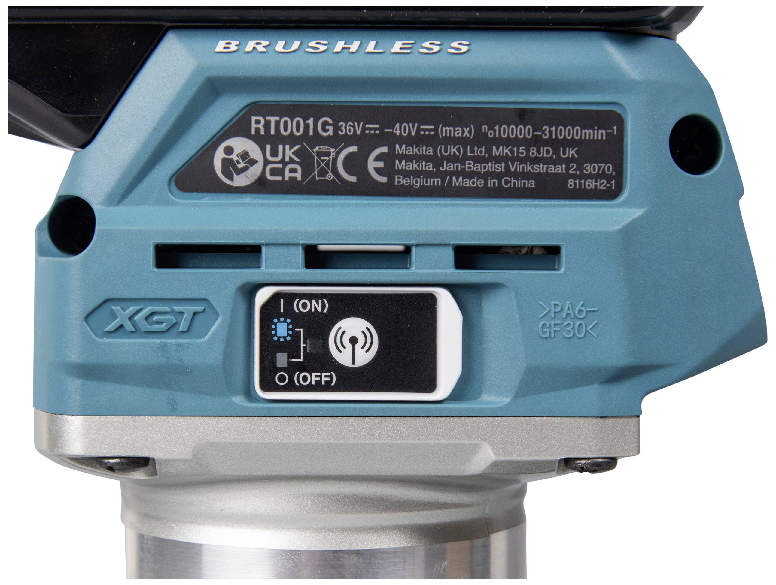 Nahaufnahme eines blauen Elektrowerkzeugs mit Beschriftung 'Brushless', Schalter für Ein/Aus und technischen Informationen.