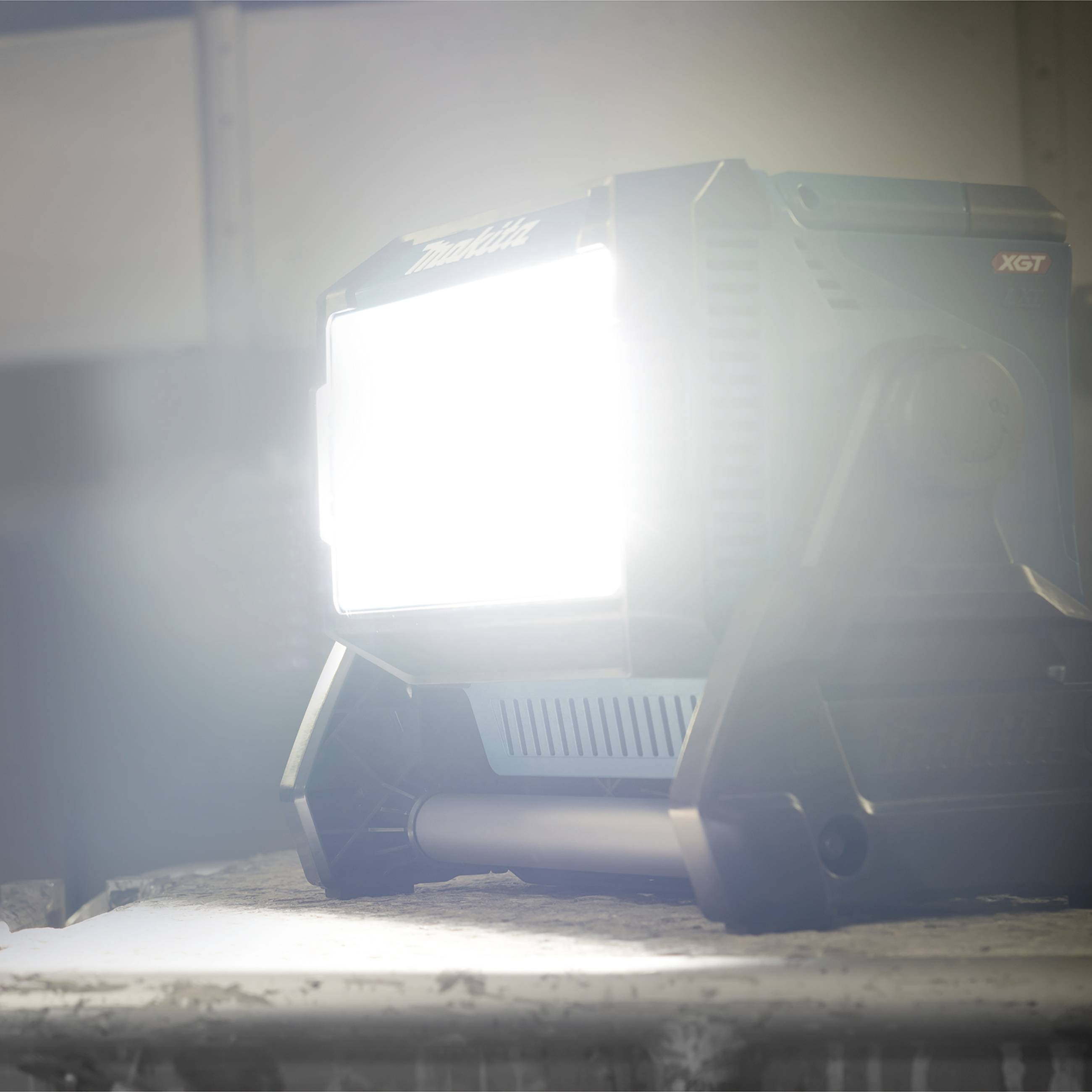 Makita ML009G LED Arbeitsleuchte akkubetrieben 10000lm