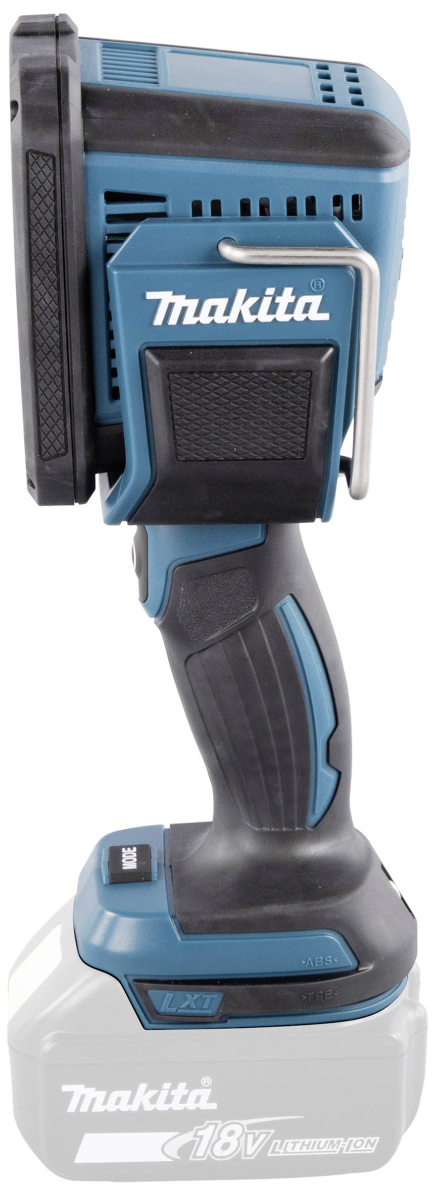 Akkubetriebene Makita-Handlampe mit ergonomischem Griff, blauer und schwarzer Kunststoff, 18V Batteriehalter, seitlich dargestellt.