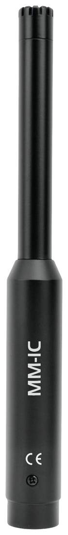 Langes, schlankes schwarzes Messmikrofon mit dem Aufdruck 'MM-1C' und CE-Kennzeichnung in der Mitte des Gehäuses.