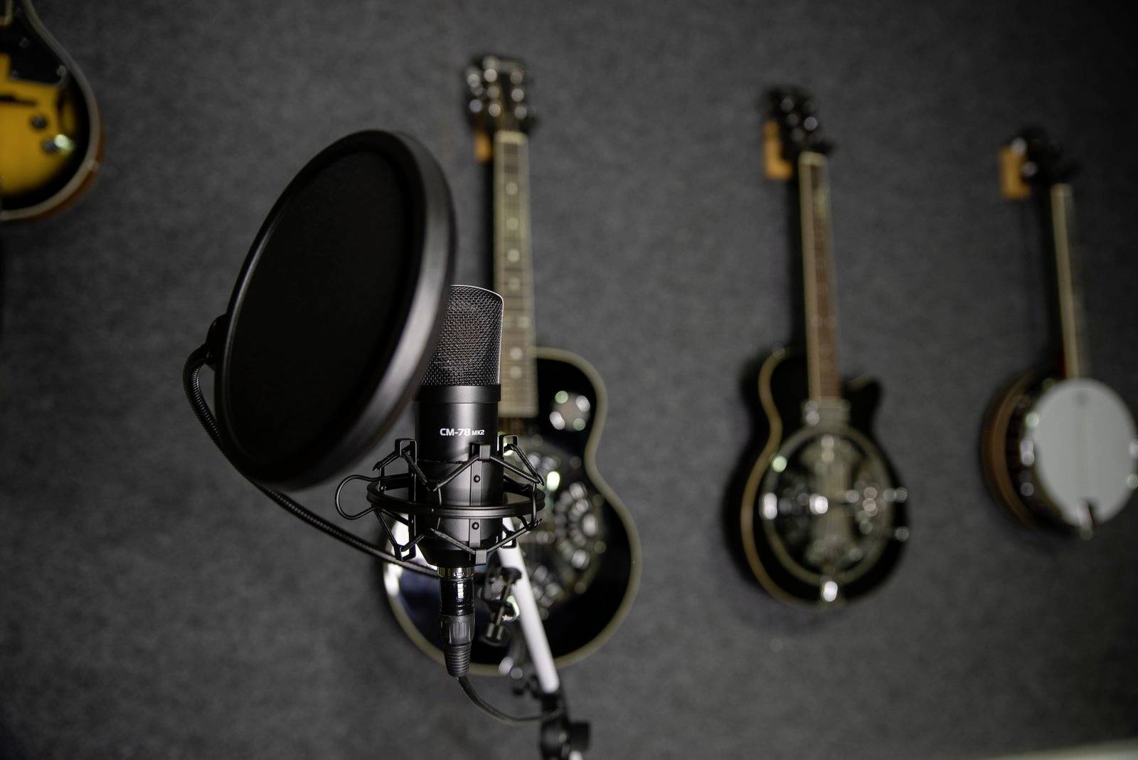 Omnitronic CM-78MK2 Stand Studiomikrofon Übertragungsart (Details):Kabelgebunden inkl. Windschutz XLR Kabelgebunden