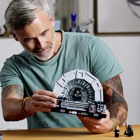 75352 LEGO® STAR WARS™ Thronsaal des Imperators – Diorama 75352 LEGO® STAR WARS™ Thronsaal des Imperators – Diorama