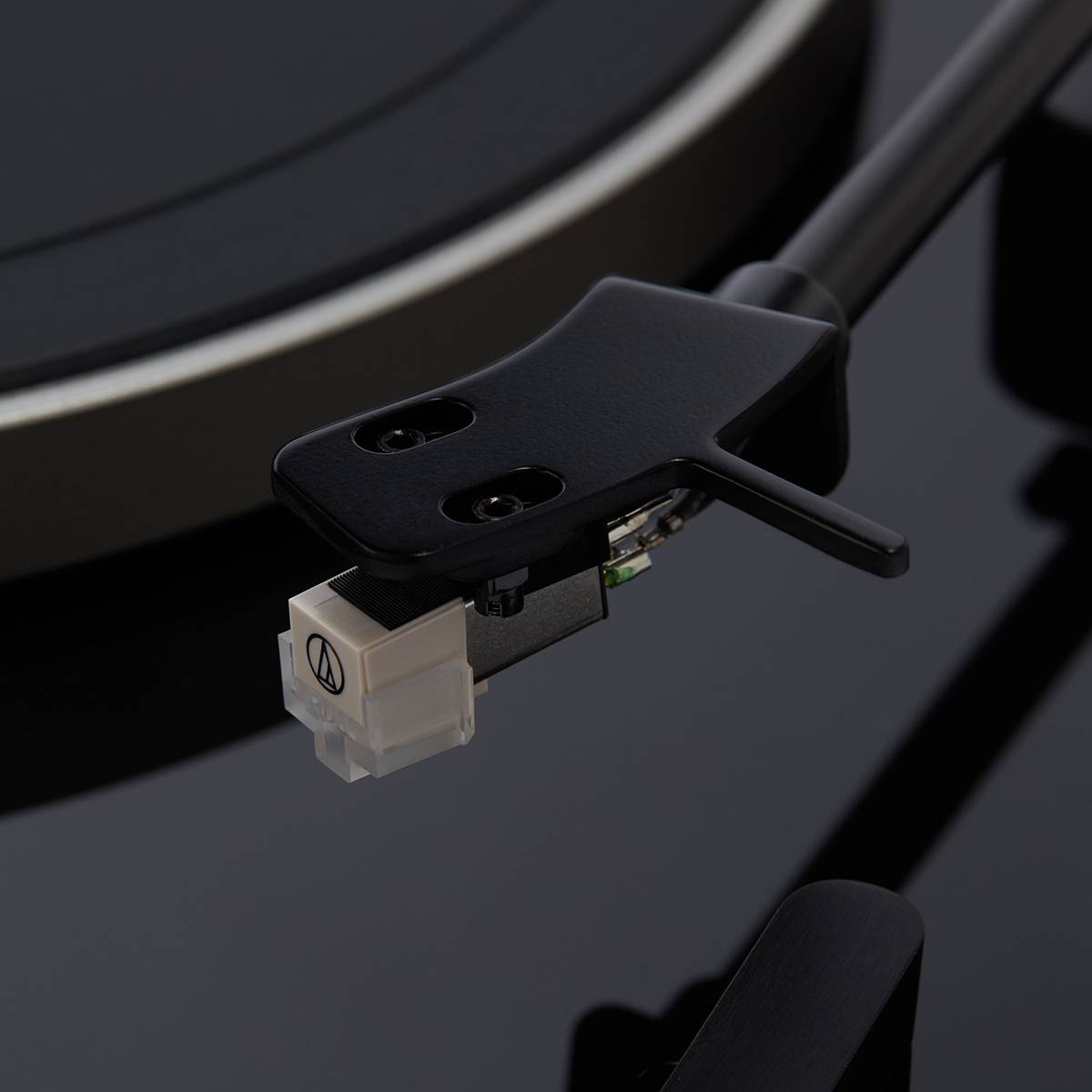 Aiwa APX-680BT Plattenspieler Riemenantrieb Schwarz