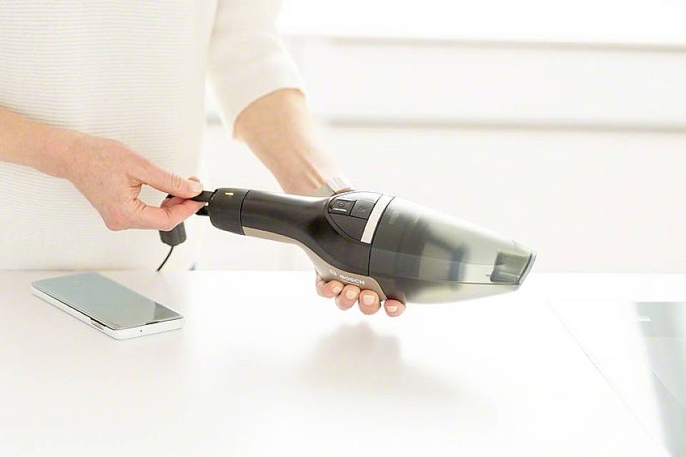 Bosch Home and Garden YOUvac Set B-Ware 06033D7001 Akku-Handstaubsauger 3.6 V Beutellos