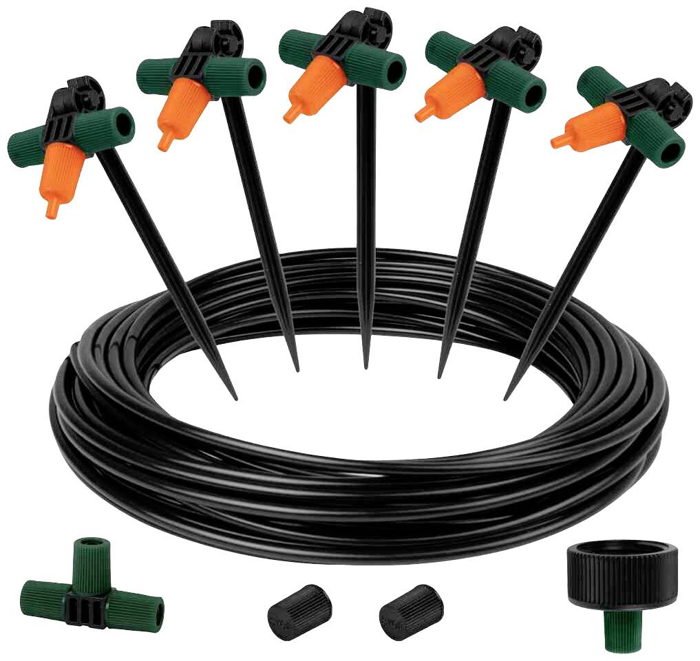 Bewässerungssystem mit mehreren Tropfstellen, schwarzem Schlauch und Verbindungsstücken. Ideal für gezielte Pflanzenbewässerung im Garten.