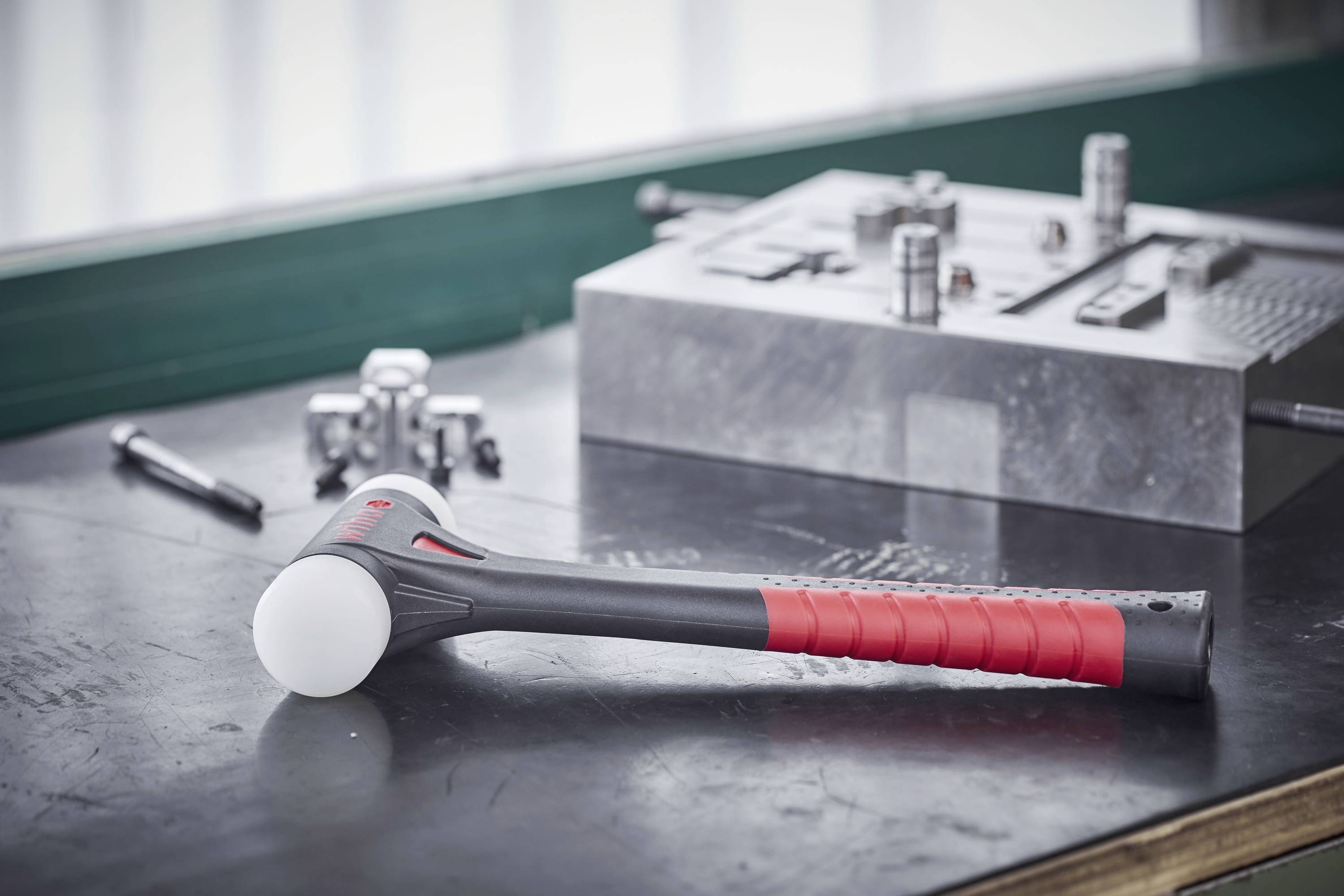 Wiha FibreBuzz® 44598 Schonhammer sehr hart 650 320mm 1St.