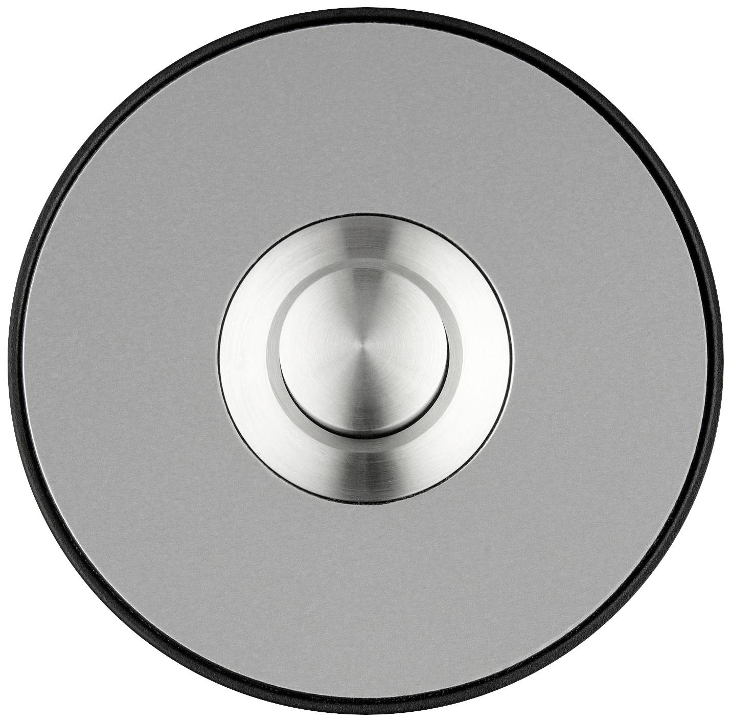 Rundes Edelstahl-Element in der Mitte einer grauen Fläche, ähnlich einem minimalistischen Türknopf oder einer Steuerungstaste.