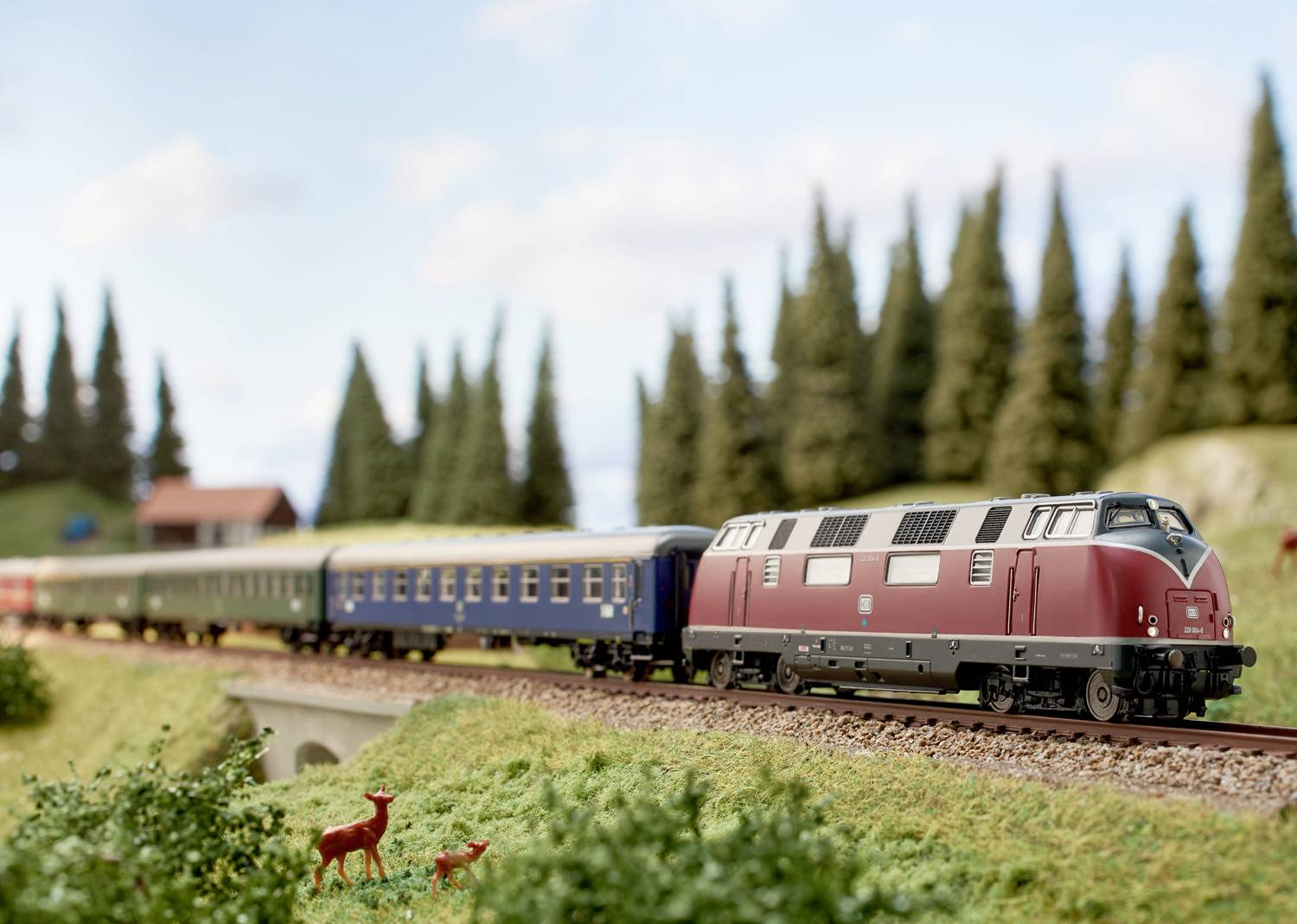 MiniTrix 16226 N Diesellok 220 003-8 der DB