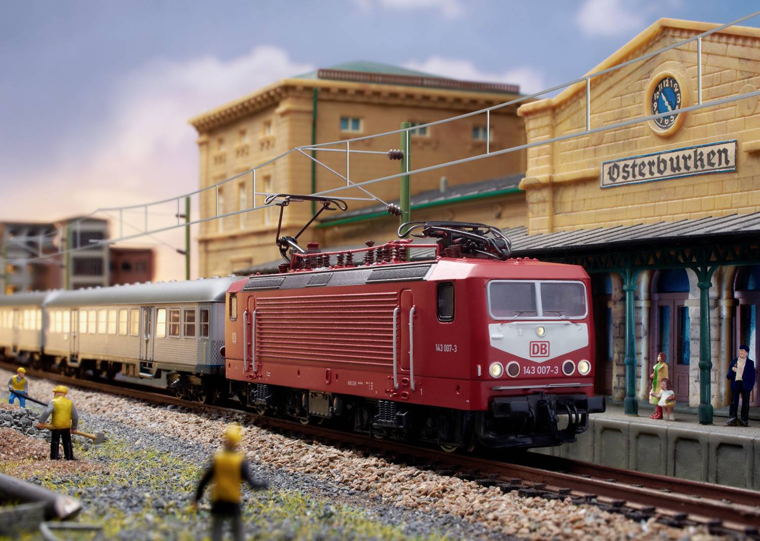 MiniTrix 16431 N E-Lok BR 143 der DB AG, MHI