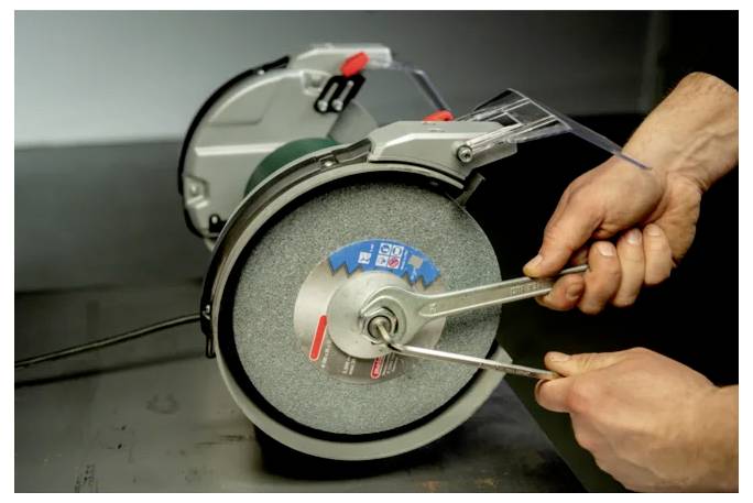 Metabo DS 150 Plus 604160000 Doppelschleifer 400 W 150 mm