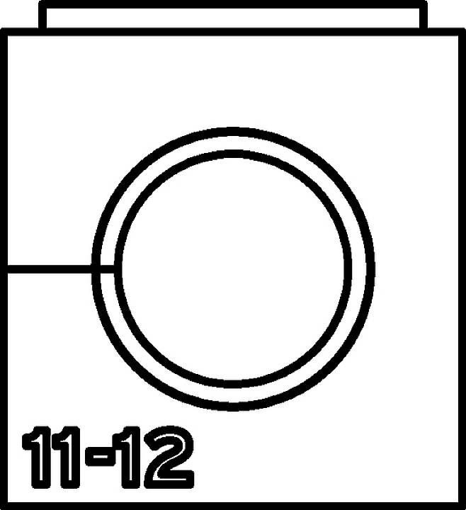 '11-12' Text in einer quadratischen Form mit einem zentralen, großen Kreis. Minimalistisches Design.