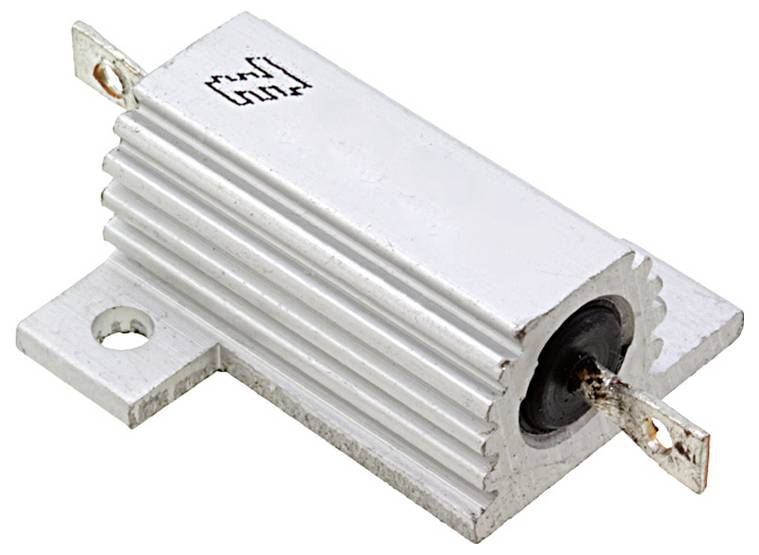 Ein rechteckiger weißer drahtgewickelter Widerstand mit Metallrippen und Befestigungshalterung, der zur Wärmeleitung in elektronischen Schaltungen verwendet wird.