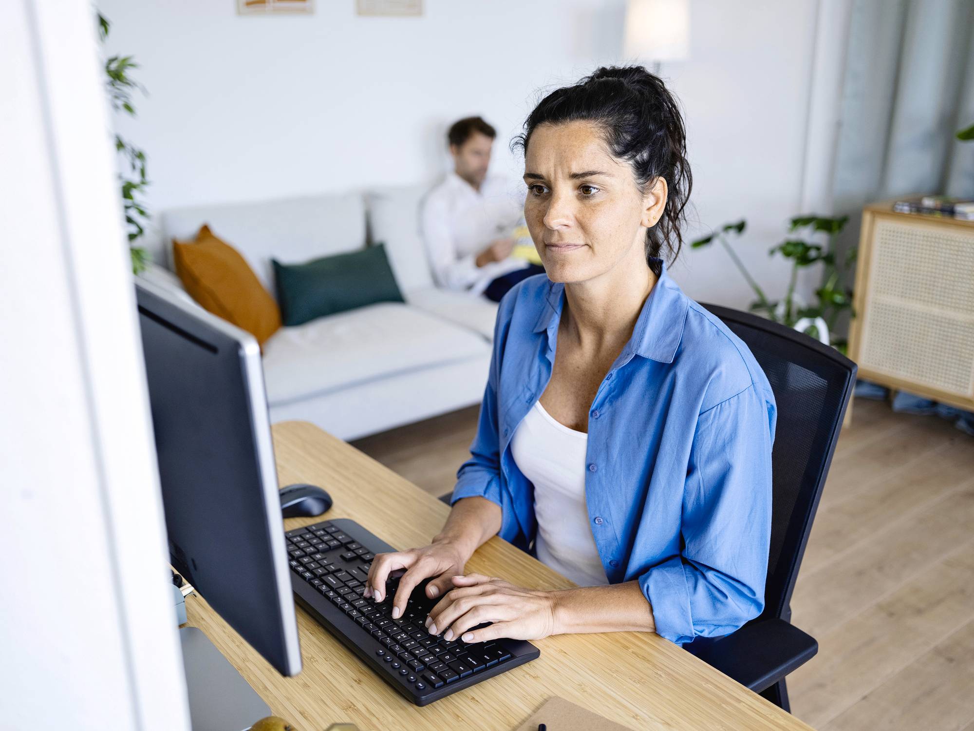 Trust Trezo Comfort Eco Funk Tastatur, Maus-Set Spritzwassergeschützt Deutsch, QWERTZ Schwarz