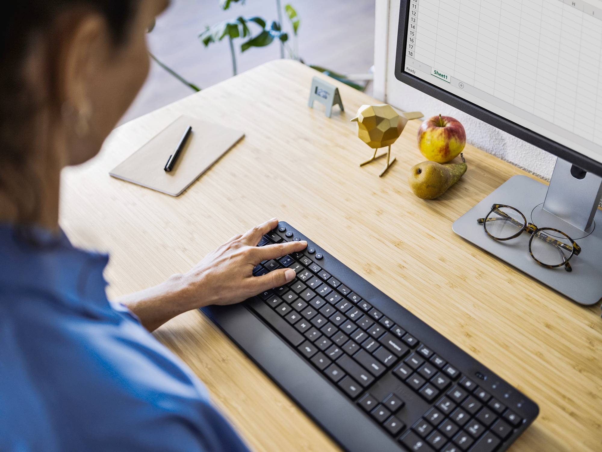 Trust Trezo Comfort Eco Funk Tastatur, Maus-Set Spritzwassergeschützt Deutsch, QWERTZ Schwarz