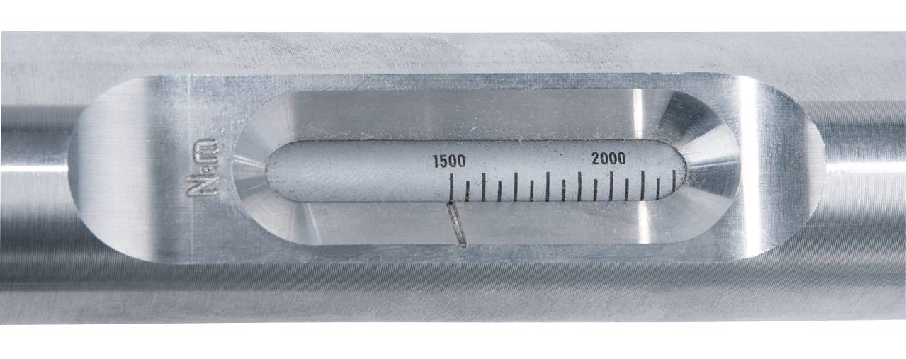 'Oberflächenrauhigkeit Welle', Profilprojektionsansicht eines mechanischen Instruments. Messskala zeigt Werte zwischen 1500 und 2000.