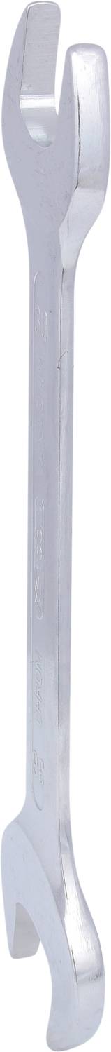 Ein Metallschraubenschlüssel mit zwei unterschiedlich großen offenen Enden zum Lösen oder Festziehen von Muttern und Schrauben.