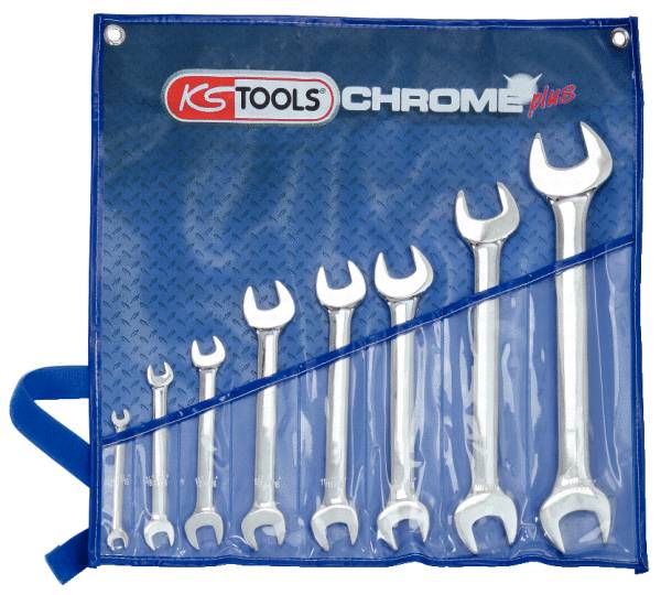 Ein Satz offener Ringschlüssel in aufsteigender Größe, ordentlich in einer blauen, transparenten Werkzeugtasche angeordnet.