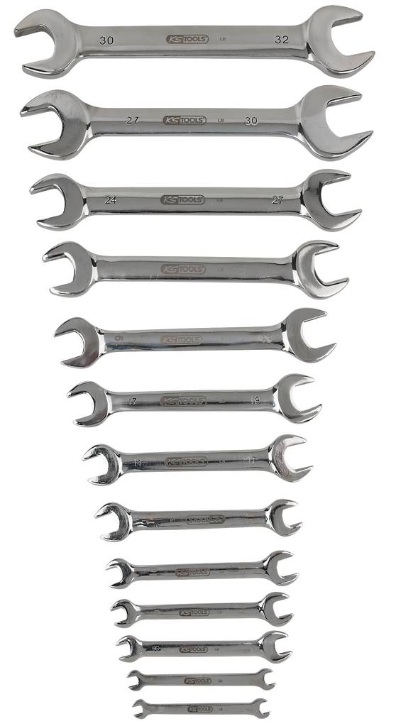 Ein Set von zwölf offenen Ringschlüsseln in verschiedenen Größen, von 3.0 bis 32 mm, auf weißem Hintergrund angeordnet.