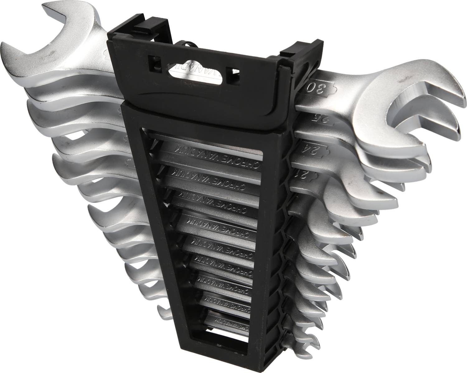 Ein Satz von neun silbernen Gabelschlüsseln in einem schwarzen Kunststoffhalter, gestaffelt nach Größe.