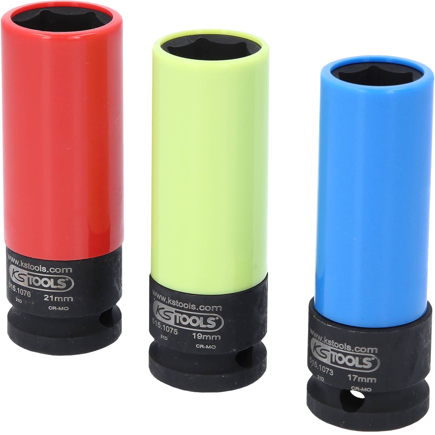 Drei bunte Stecknüsse in Rot, Grün und Gelb aufrecht stehend. Größen sind 21 mm, 19 mm und 17 mm. Ideal zum Radwechsel.