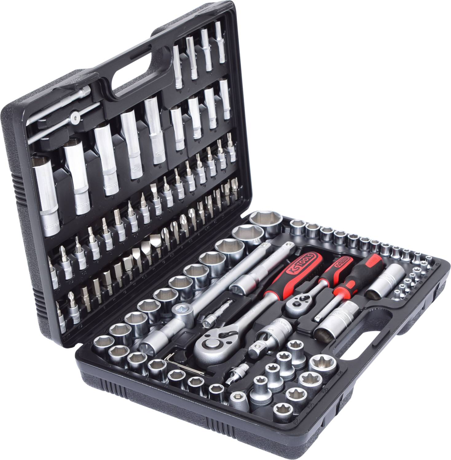 Ein geöffneter Werkzeugkoffer mit diversen Steckschlüsseln und Bits, ideal für mechanische Arbeiten und Reparaturen.