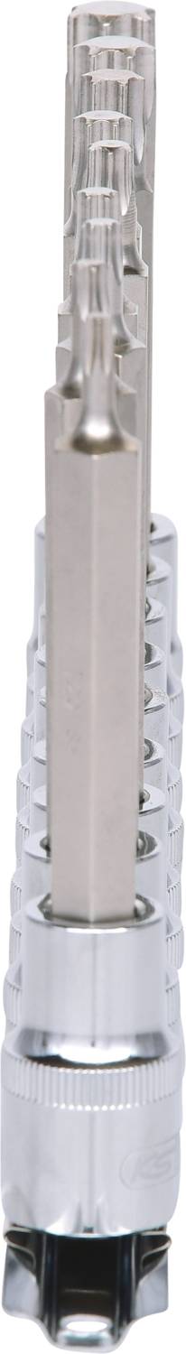 Ein silberner, metallischer Bohrkopf mit einem spiralförmigen Schneideelement.