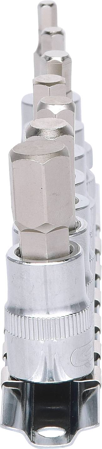 Ein Satz von neun Sechskant-Bits in aufsteigender Größe, die hintereinander aufgereiht sind. Die Bits sind aus silbernem Metall.