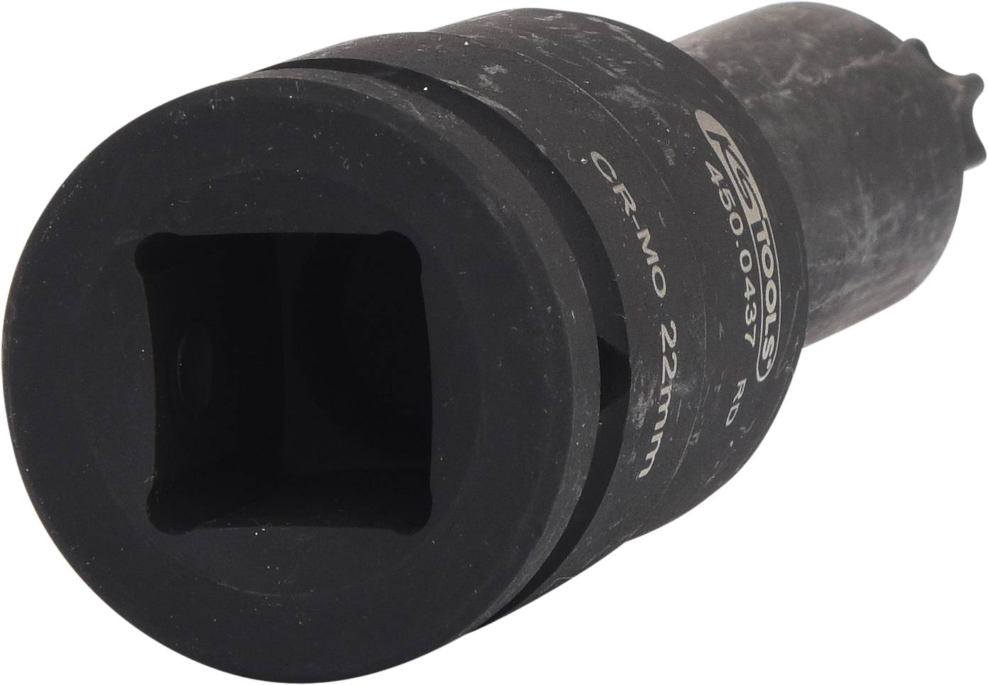 Ein schwarzer Steckschlüsseleinsatz aus Metall mit der Beschriftung 'CR-MO 22mm' für den Einsatz mit einem Drehmomentschlüssel.