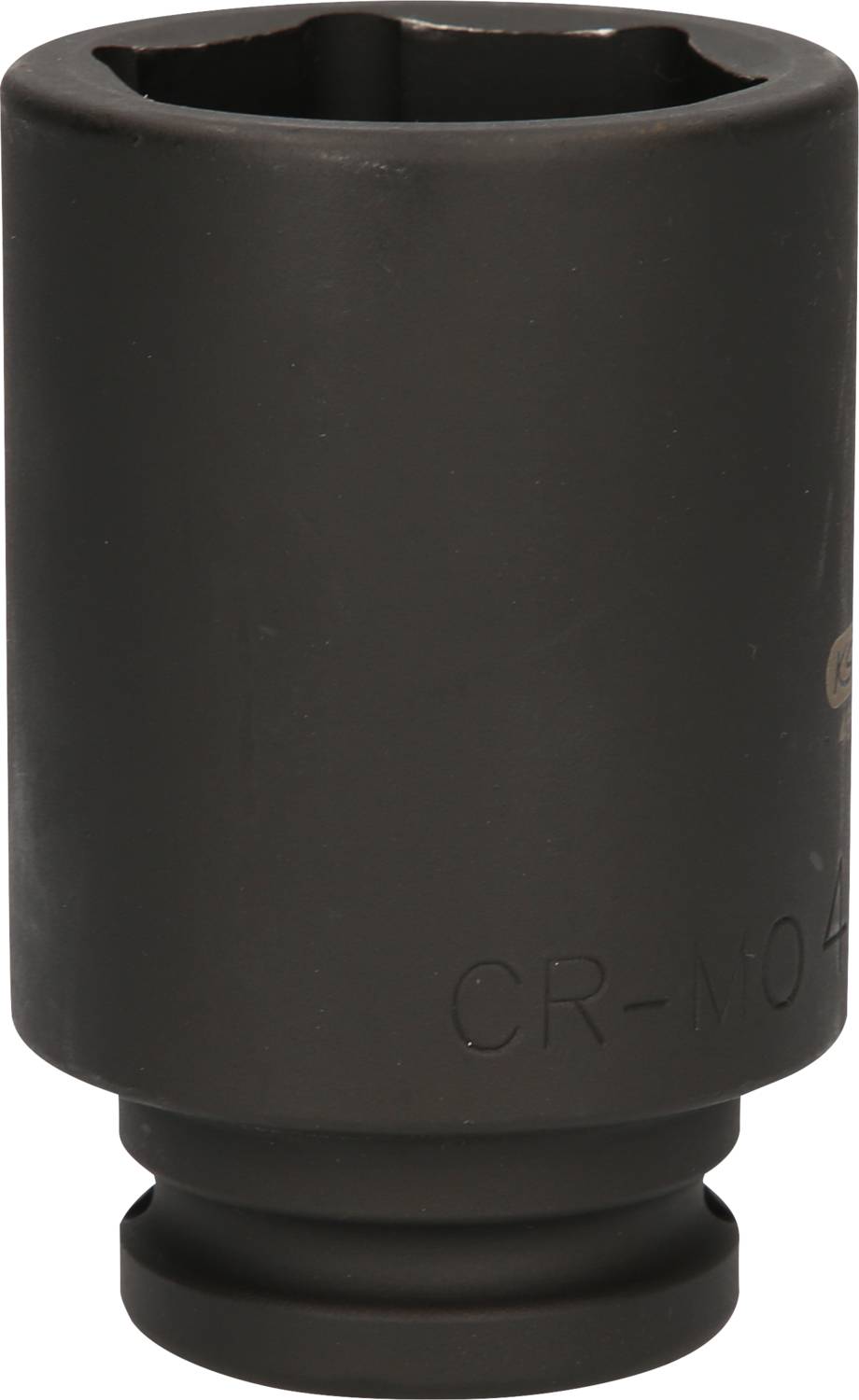 Ein schwarzer Steckschlüsselaufsatz aus Chrom-Molybdän-Stahl mit der Aufschrift 'CR-MO' auf der Oberfläche, geeignet für schwere Arbeiten.