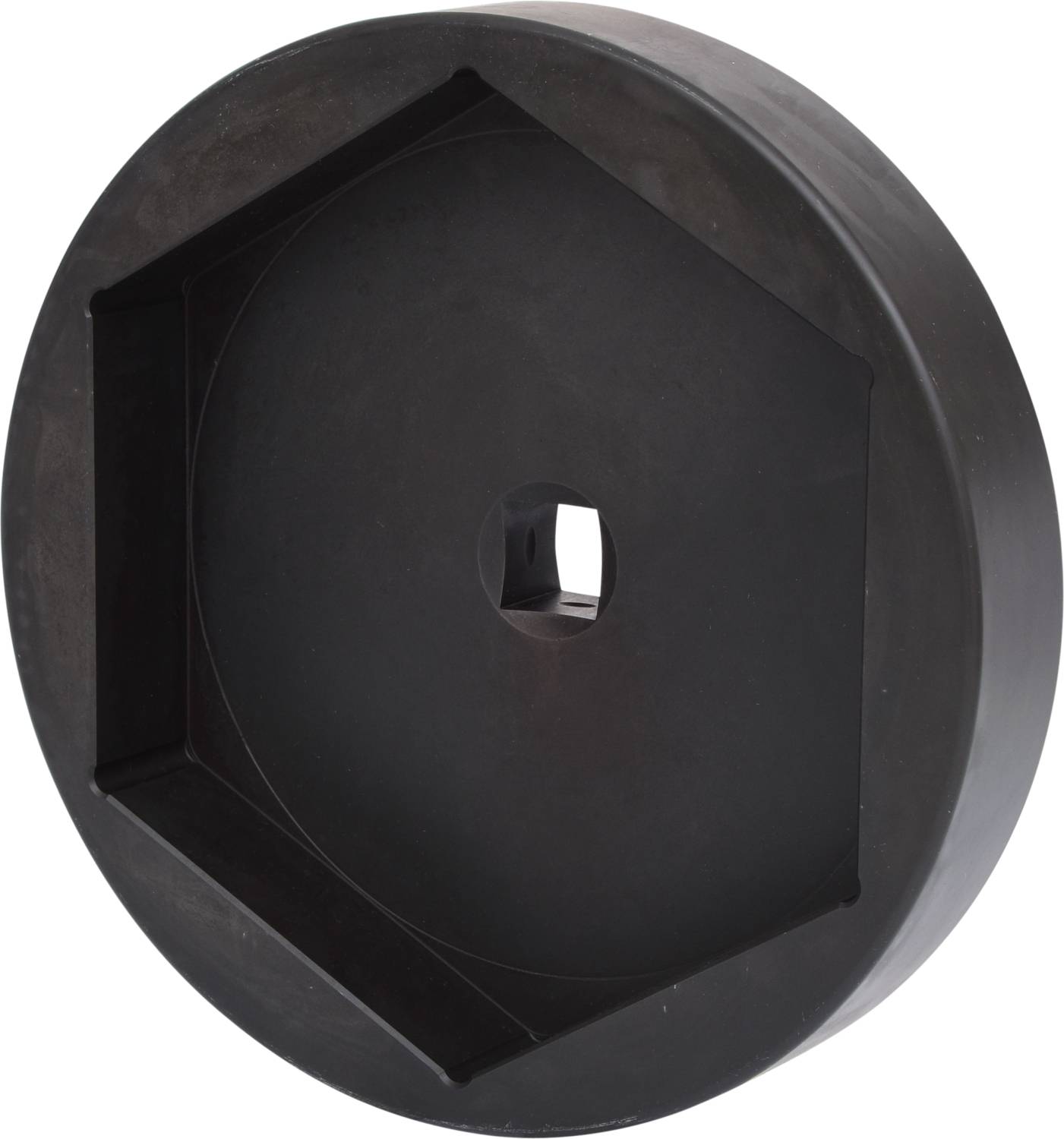 Ein schwarzer, runder Adapter mit einem fünfseitigen Innenbereich und einer zentralen quadratischen Öffnung.