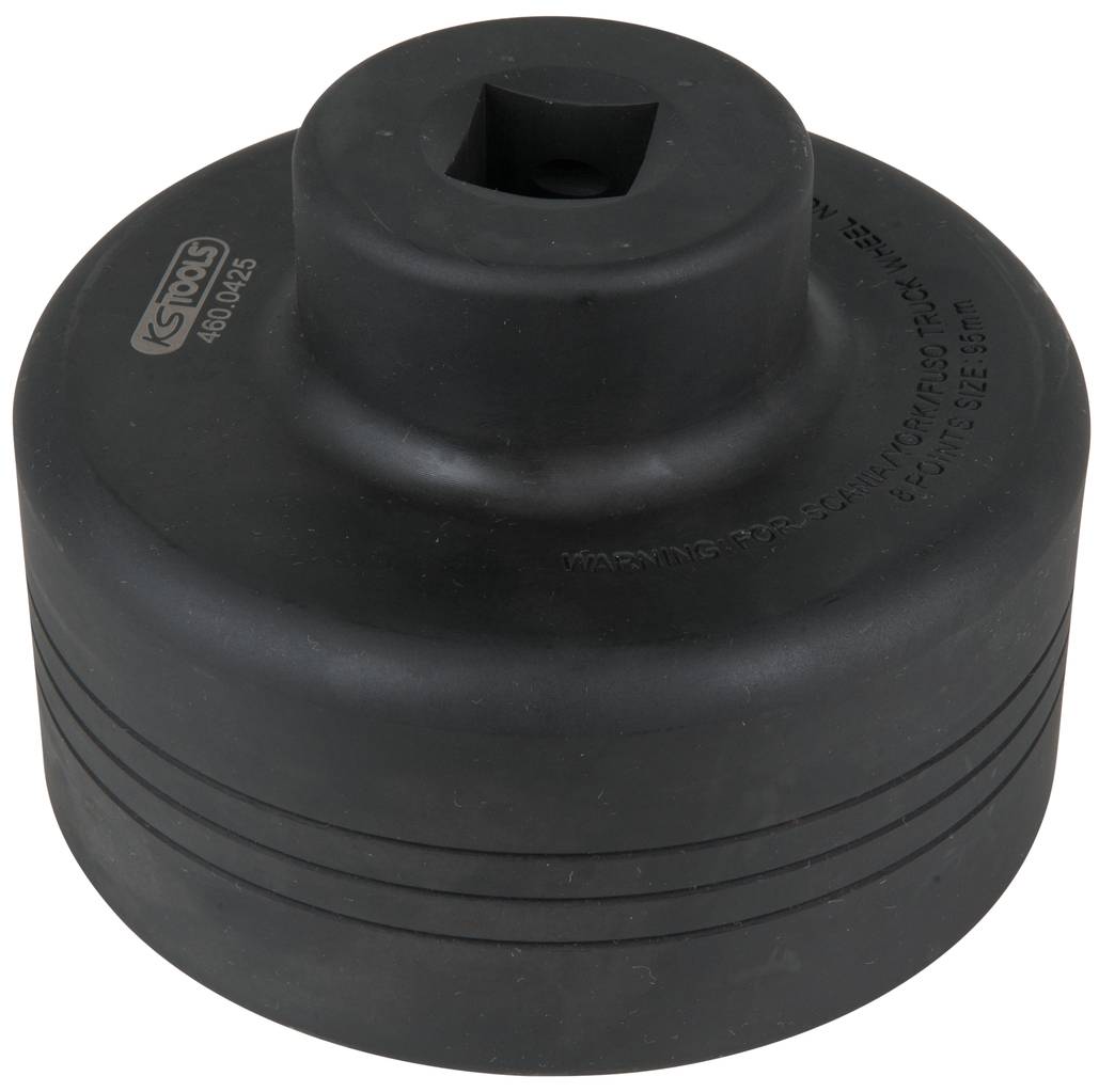 Ein schwarzes, zylindrisches Werkzeug mit quadratischer Aussparung oben, vermutlich eine Stecknuss. Geeignet für mechanische Arbeiten.