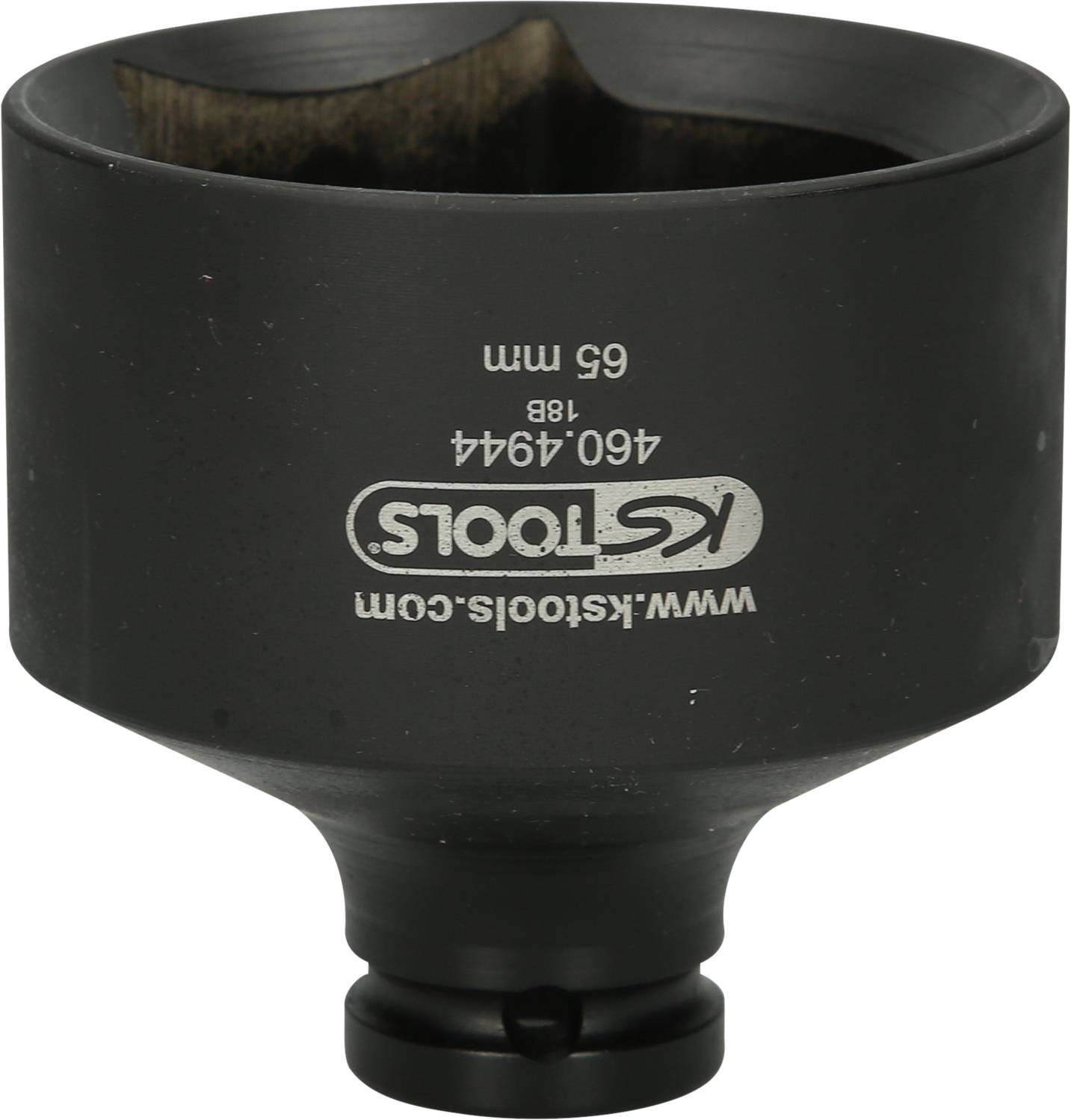 Eine schwarze Stecknuss mit der Aufschrift 'www.kstools.com', 'KS TOOLS', '65 mm', '460.4944', '188'.