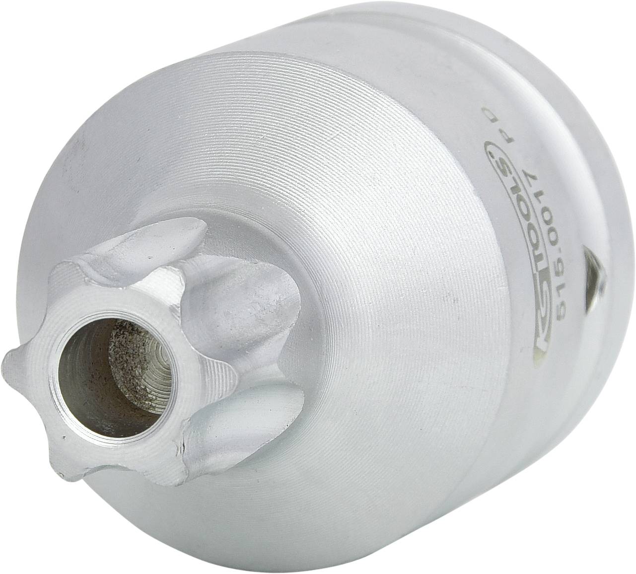 Silberner zylindrischer Metallbohrer, sechs Zähne an der Schneide, für den Einsatz in handgehaltenen Bohrmaschinen geeignet.