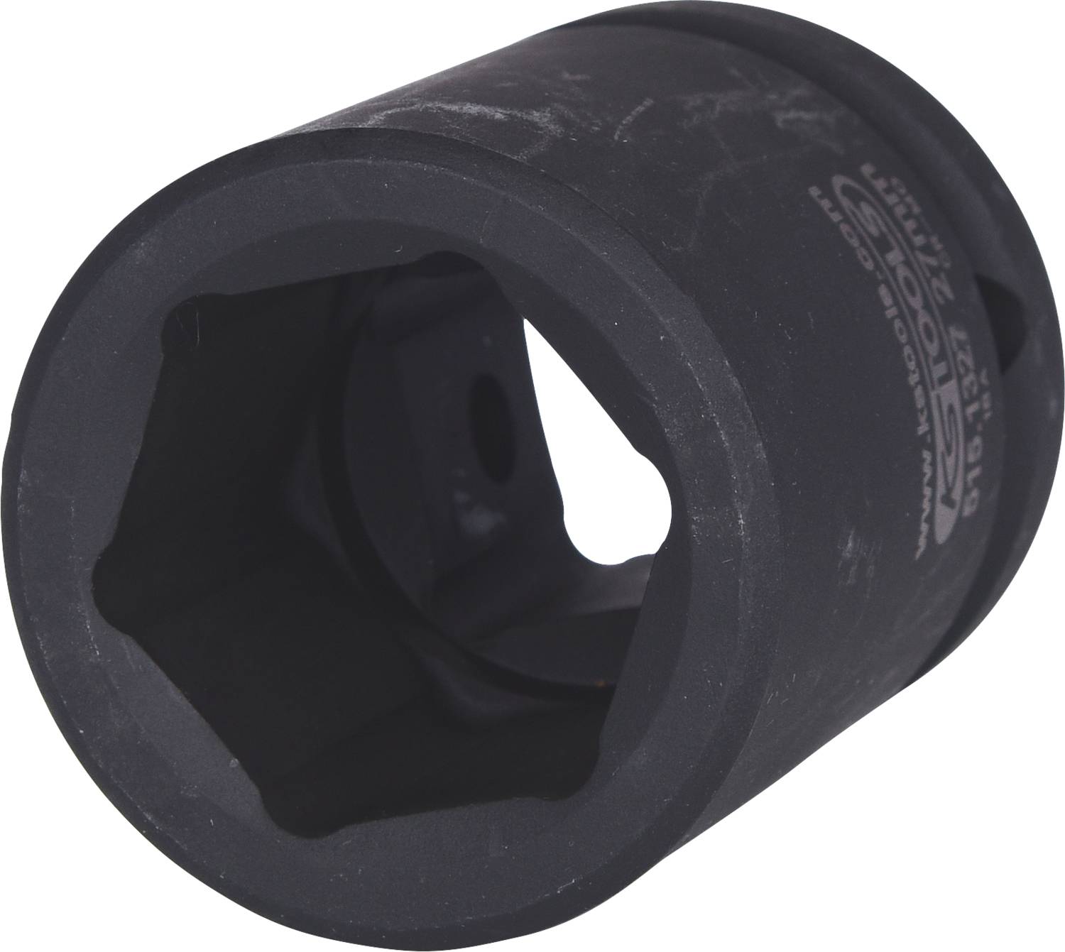 Schwarze Stecknuss mit sechseckiger Öffnung, geeignet für das Lösen oder Festziehen von Schrauben und Muttern in mechanischen Anwendungen.