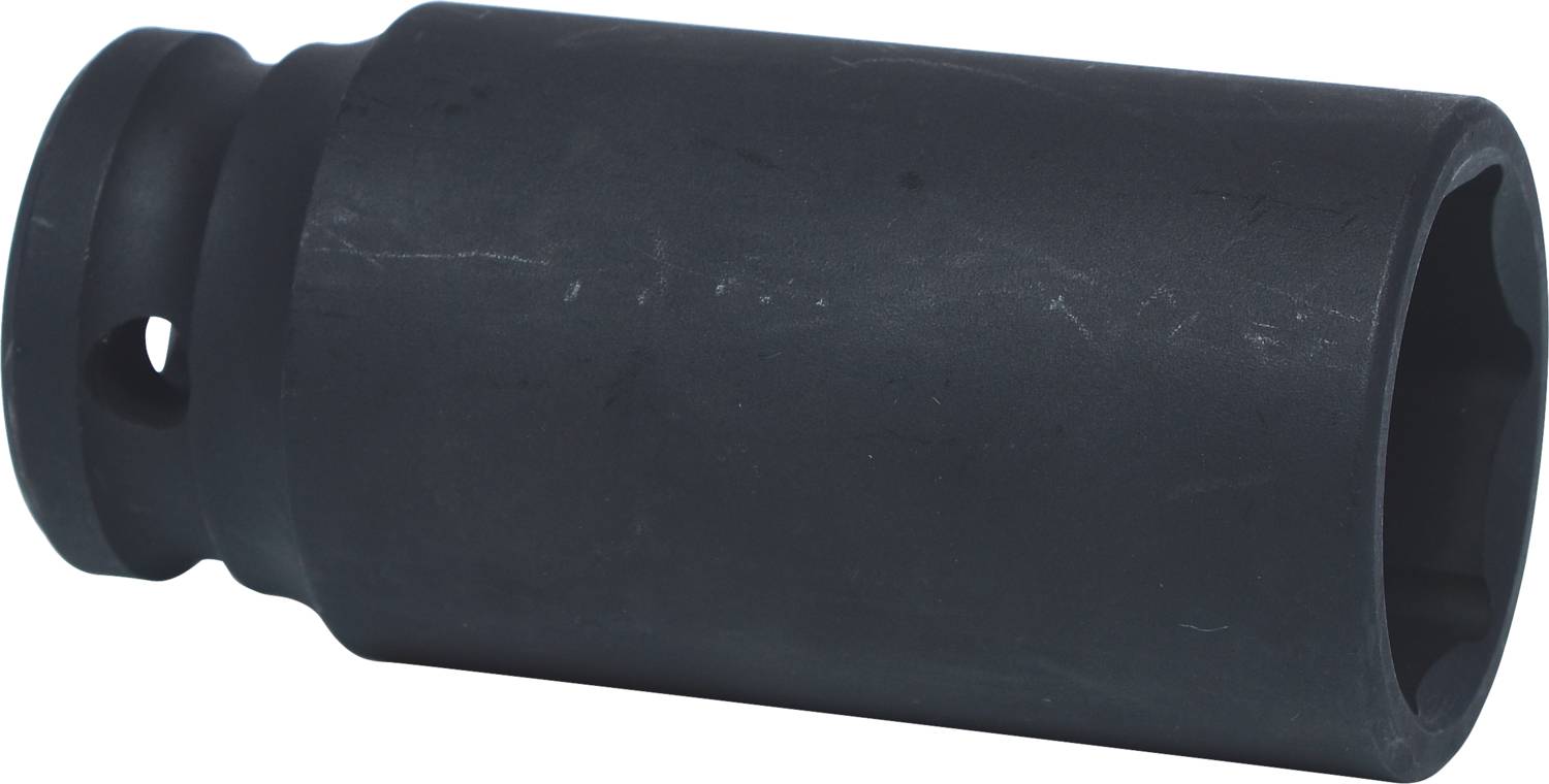 Ein großer dunkelgrauer Steckschlüsselaufsatz, zylindrisch geformt, oft verwendet für mechanische Arbeiten oder Schraubenverbindungen.