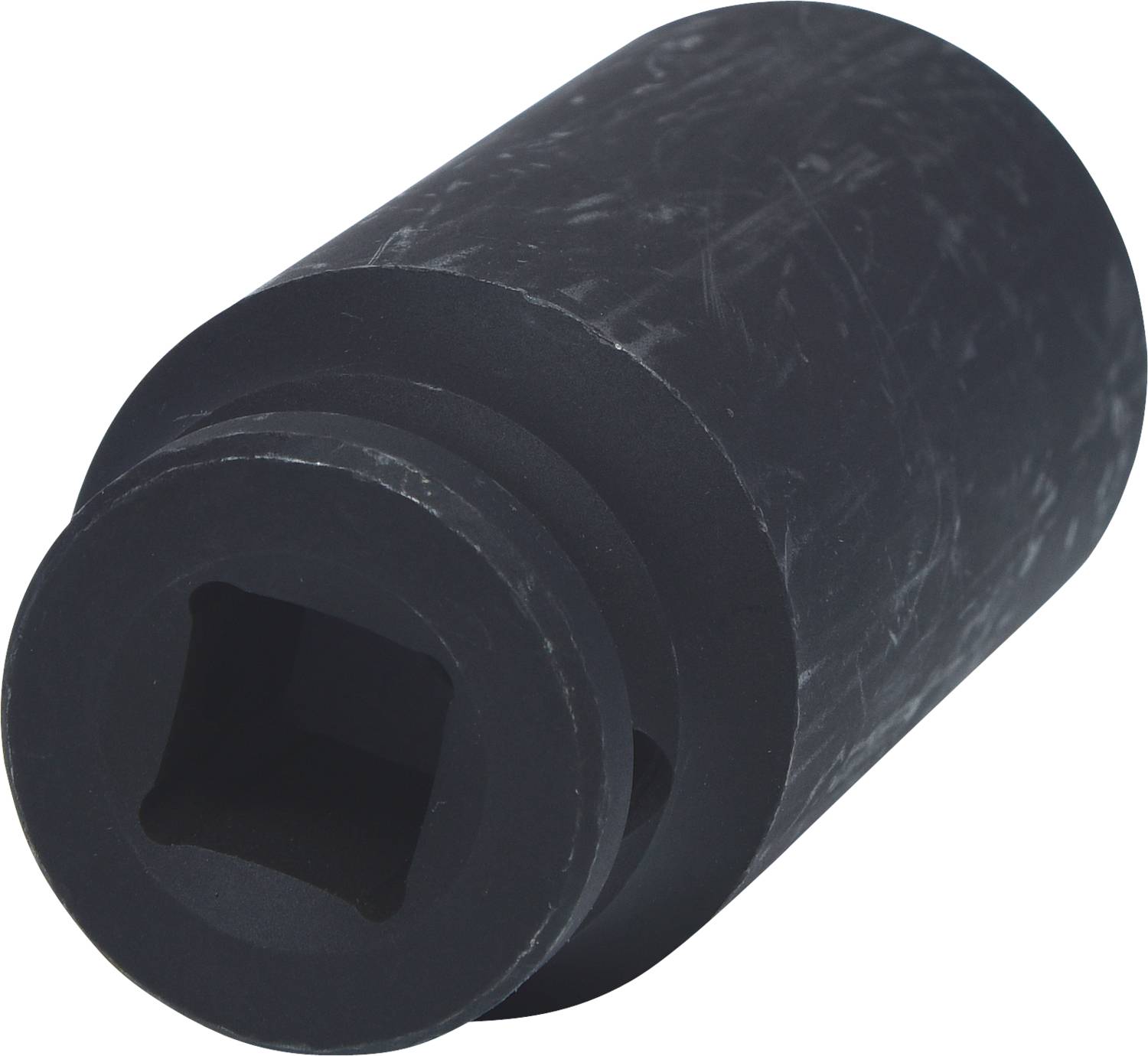 Ein schwarzer Adapter mit rundem Körper und quadratischer Öffnung, geeignet für mechanische Werkzeuge oder Maschinenanwendungen.