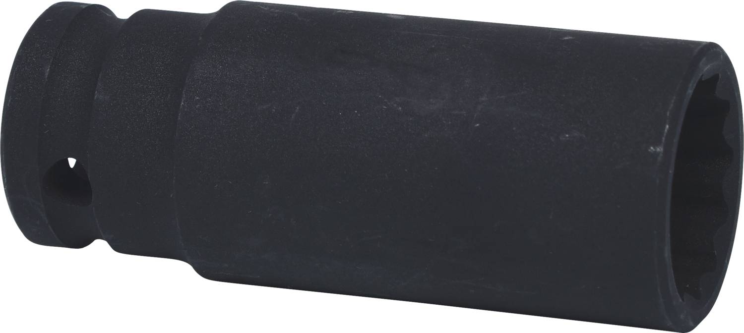Schwarze, zylindrische Metallhülse, möglicherweise ein Werkzeug-Aufsatz. Keine weiteren Markierungen oder Details sichtbar.