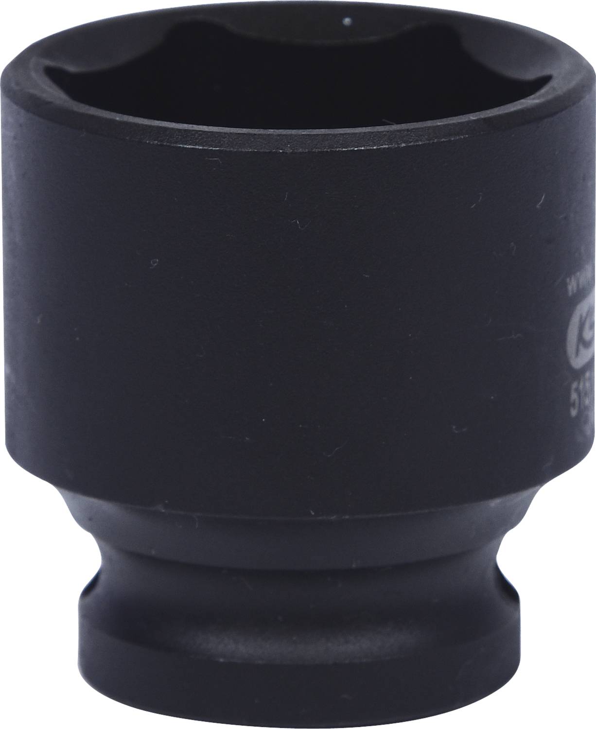 Schwarze Sechskantnuss aus Metall, seitliche Ansicht. Werkzeug zum Festziehen oder Lösen von Muttern und Schrauben mit passender Größe.