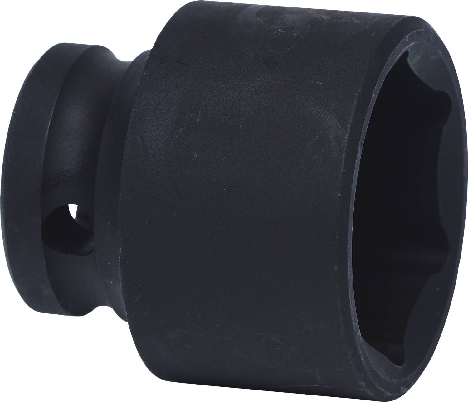 Ein schwarzer Steckschlüsselaufsatz, zylindrisch und aus Metall, zum Lösen oder Festziehen von Muttern und Schrauben verwendet.