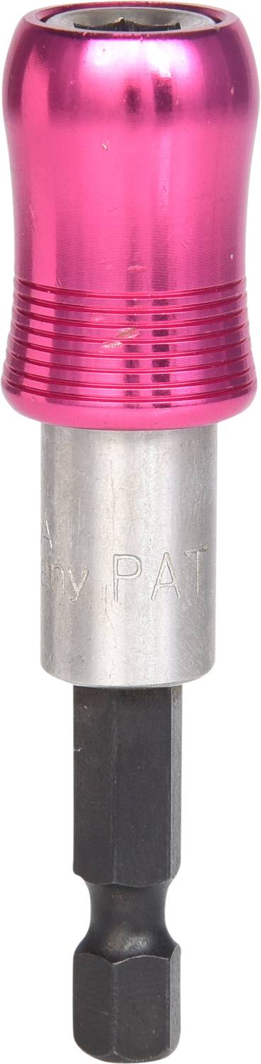 Ein magnetischer Bithalter mit pinkem Griff und sechseckigem Schaft, geeignet zum Befestigen von Schraubenbits in einem Bohrfutter.