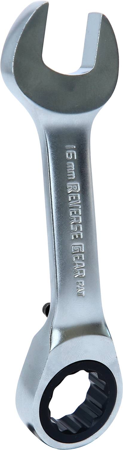 Ein silberner Ratschen-Ringschlüssel aus Metall mit offenem Maul an einem Ende und einer Ratsche am anderen. Größe: 16 mm.