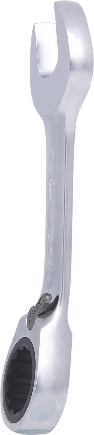 Ein silberner Maulringschlüssel, gezeigt in vertikaler Position, verwendet für das Lösen oder Anziehen von Schrauben und Muttern.